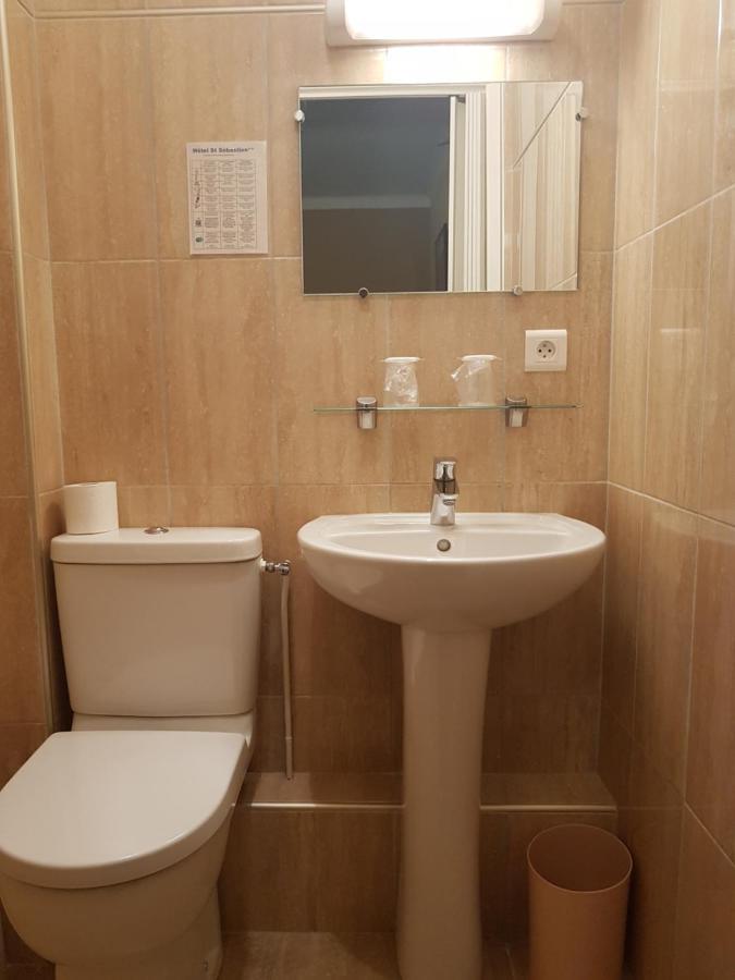 Hotel Saint Sebastien ルルド エクステリア 写真